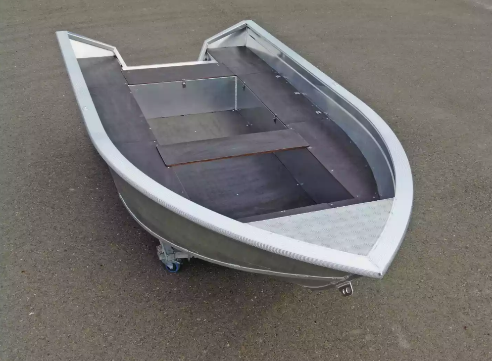 Алюминиевая лодка  Неман-420 в Туле