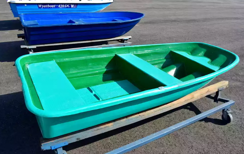 Стеклопластиковая лодка Старт (тримаран) в Туле