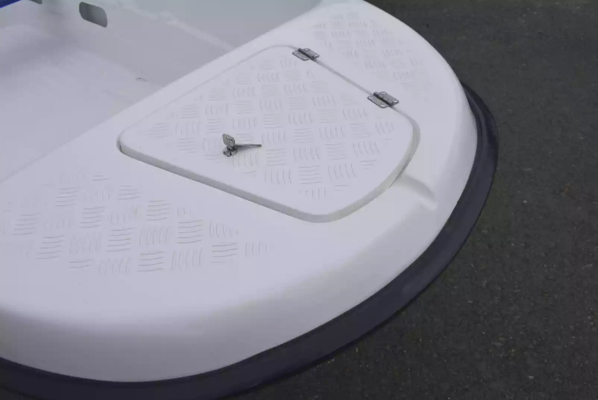 Стеклопластиковая лодка Пингвин New (тримаран) в Туле