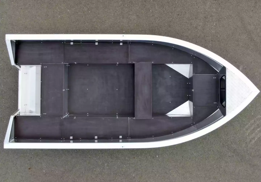 Алюминиевая лодка  Неман-420 в Туле