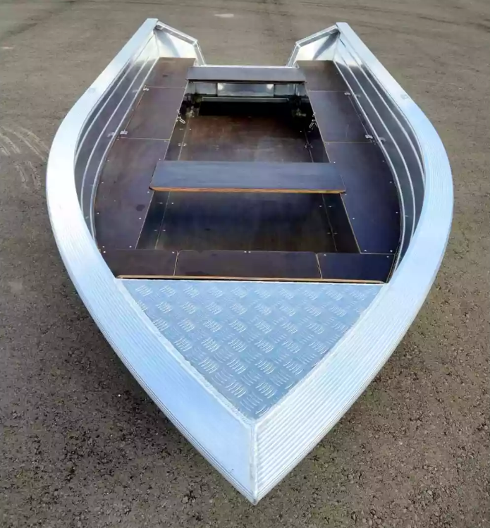 Алюминиевая лодка Неман-400 в Туле