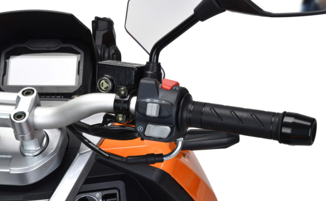 Скутер MOTOLAND (МОТОЛЕНД) T-MAX 150 в Туле