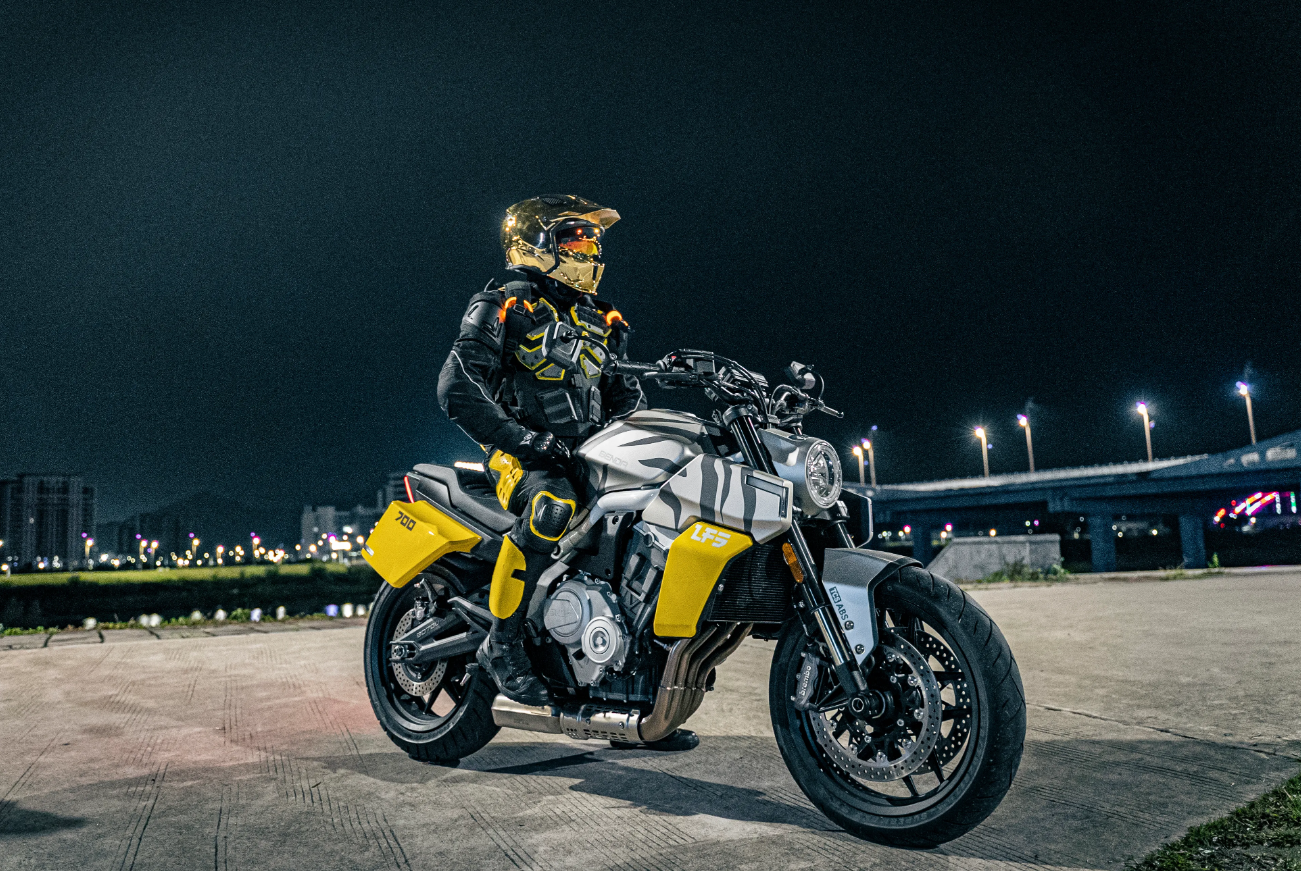 Мотоцикл Benda LFS 700 в Туле