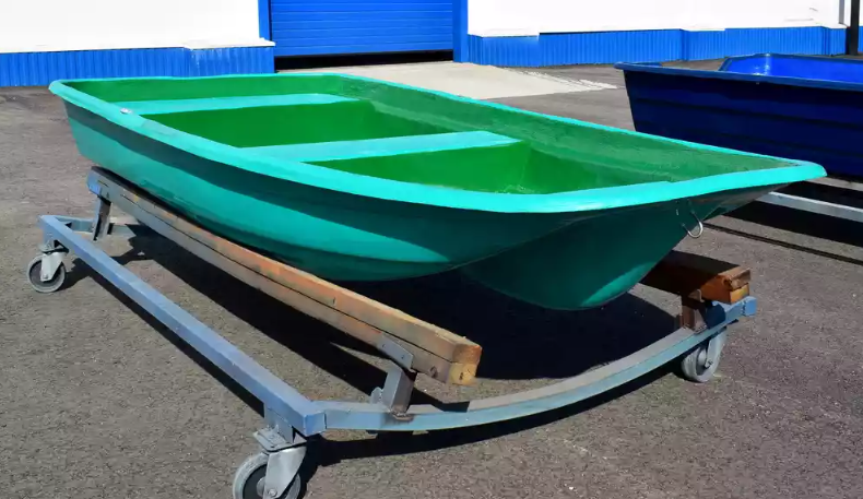 Стеклопластиковая лодка Старт (тримаран) в Туле