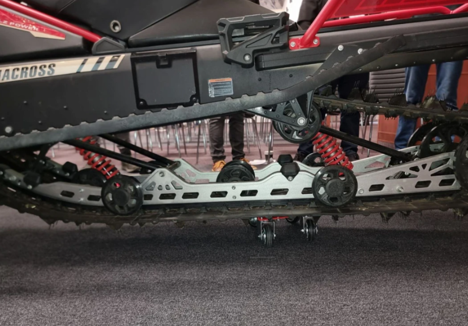 Снегоход AODES Siberiacross 1000 SWT 600mm LCD 6.8 в Туле