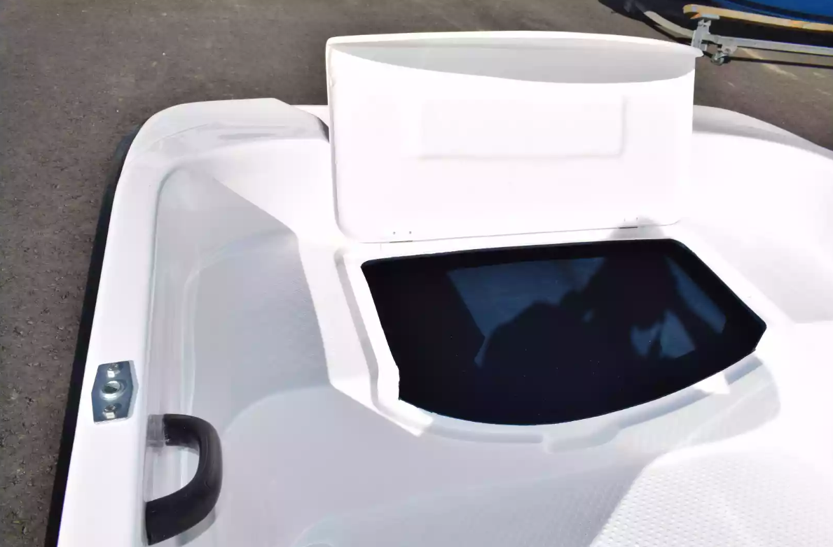 Стеклопластиковая лодка Пингвин (тримаран) в Туле