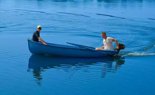 Стеклопластиковая лодка Омуль в Туле