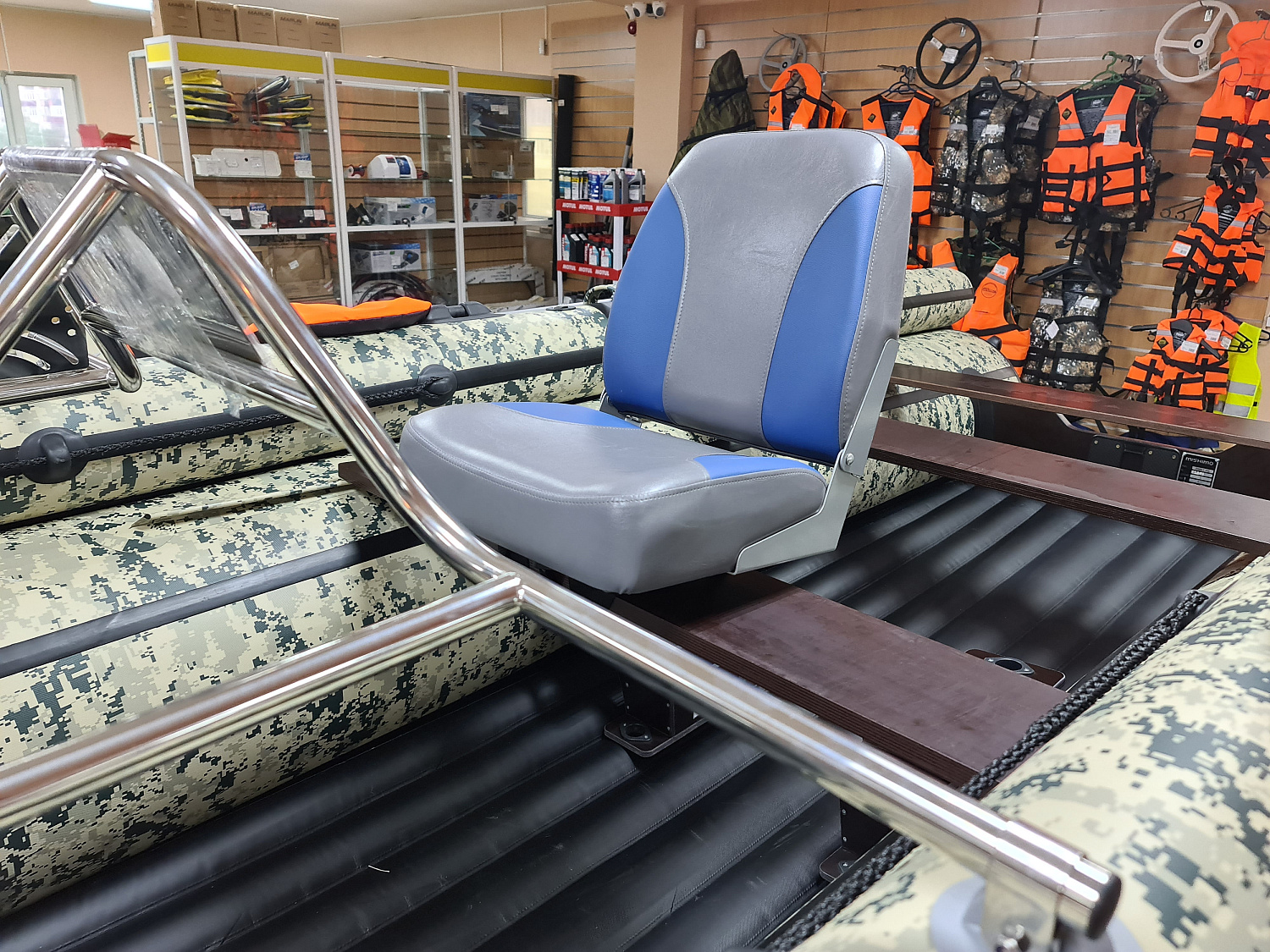 КРЕСЛО МЯГКОЕ РАСКЛАДНОЕ С ПОВОРОТНЫМ МЕХАНИЗМОМ ДЛЯ ЛОДОК в Туле