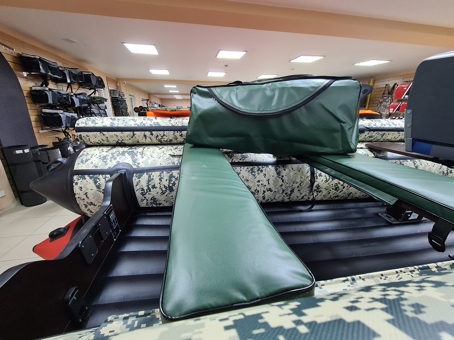 КОМПЛЕКТ МЯГКИХ НАКЛАДОК С СУМКОЙ ДЛЯ ЛОДОК 80Х20 ЗЕЛЕНЫЙ в Туле